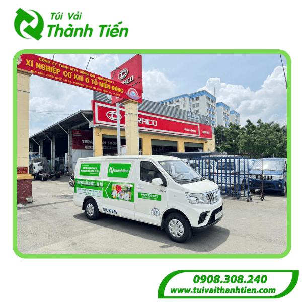 Xe giao hàng của Thành Tiến