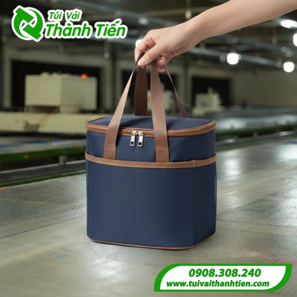 Mẫu túi đựng cơm giữ nhiệt dạng hộp