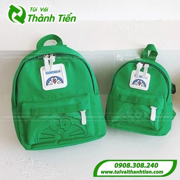 Mẫu balo đồng phục cho bé học mầm non hình Doraemon