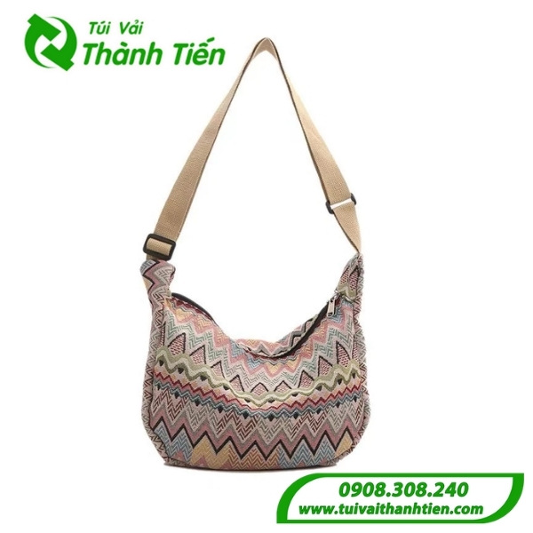 Mẫu túi vải thổ cẩm đeo chéo