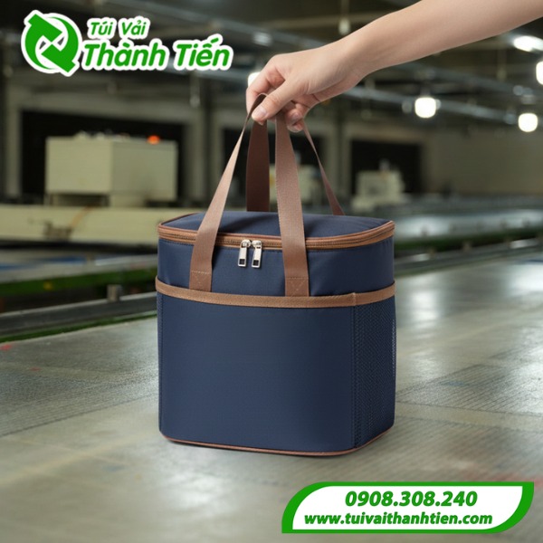 Mẫu t&uacute;i giữ nhiệt đựng hộp cơm đứng