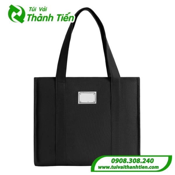 Mẫu túi vải vuông chất liệu canvas form đứng thời trang